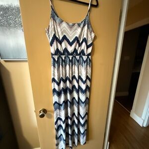 Ardene Zigzag Maxi Dress in Blue and White
